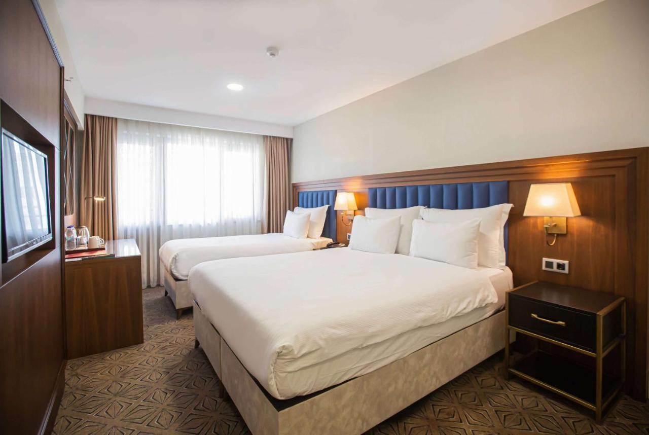 Ramada Plaza Sultanahmet Hotel Истанбул Екстериор снимка A room at the hotel