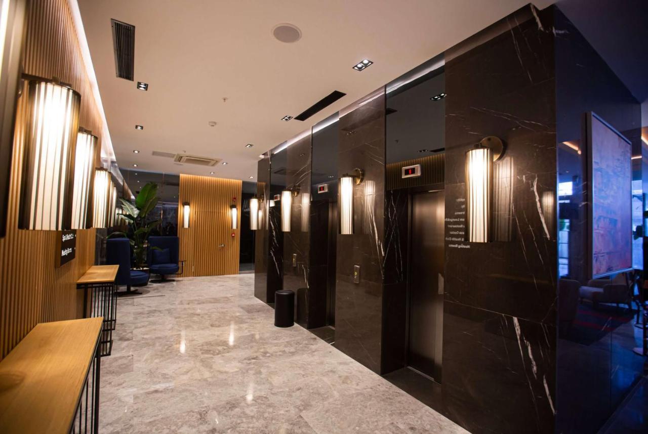 Ramada Plaza Sultanahmet Hotel Истанбул Екстериор снимка Elevators at the hotel