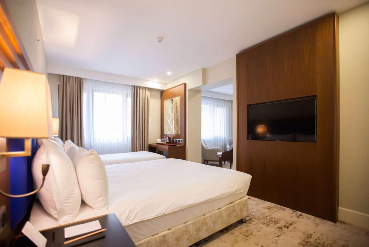 Ramada Plaza Sultanahmet Hotel Истанбул Екстериор снимка A room at the hotel