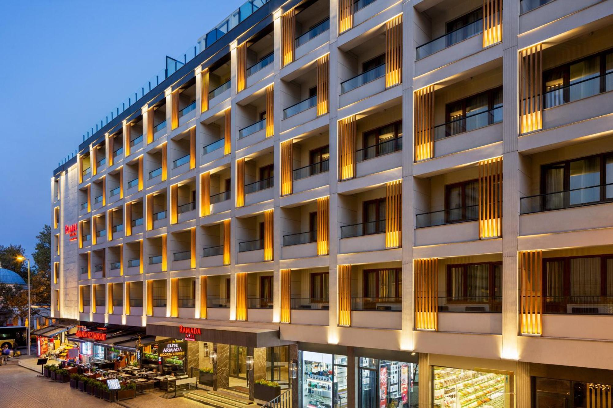 Ramada Plaza Sultanahmet Hotel Истанбул Екстериор снимка The Westin Athens